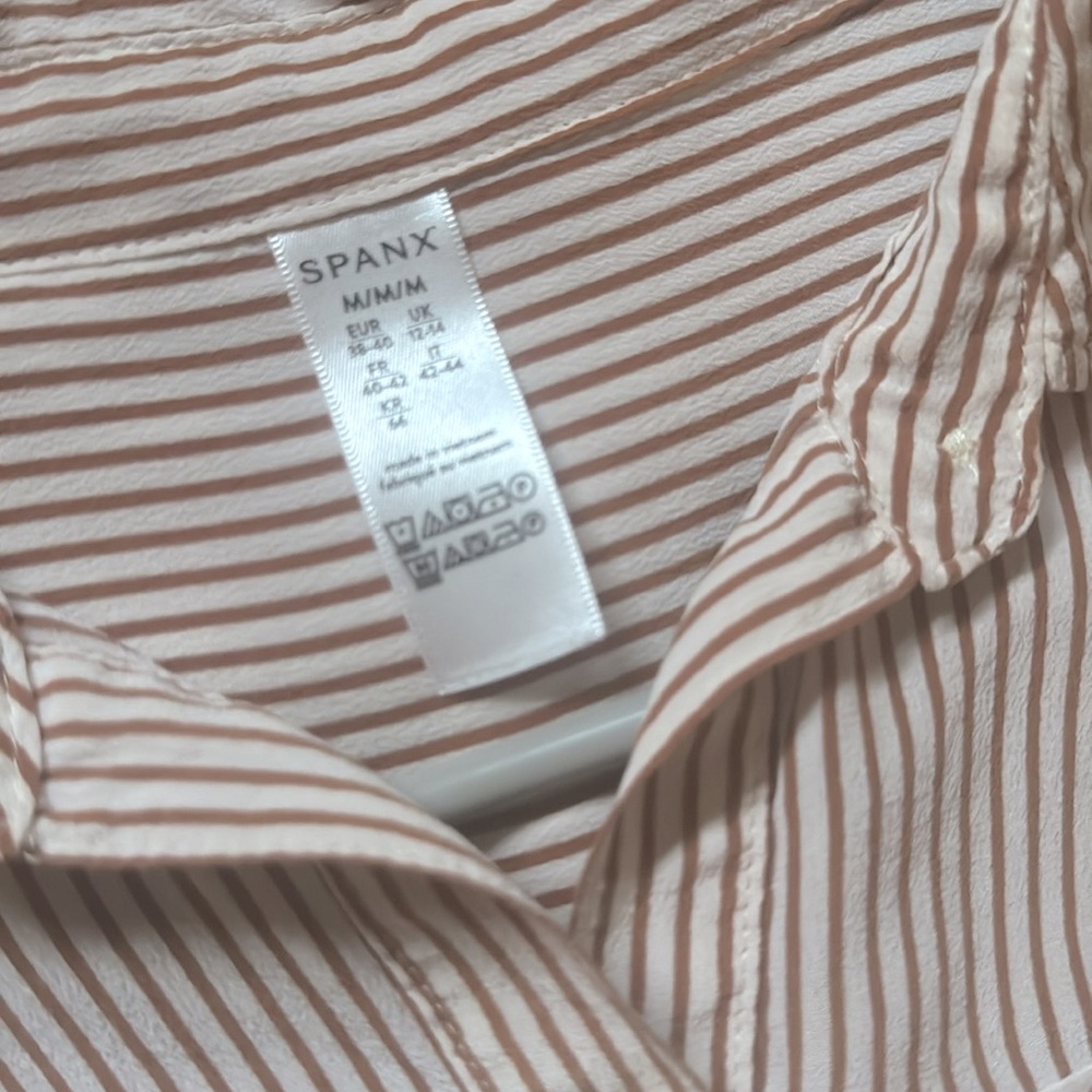 SPANX Blouse Classic Versatile Long Sleeve-BRAND NEW - Picture 2 of 2
